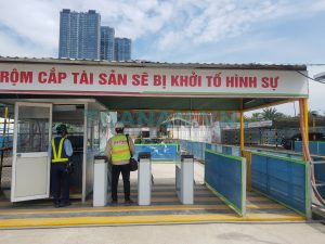 hệ thống kiểm soát ra vào