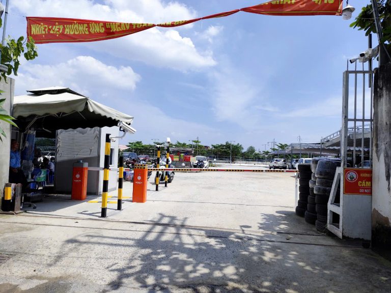 may-giu-xe-thong-minh