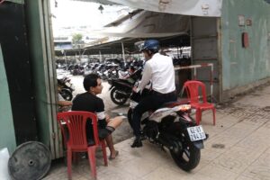 Bãi đỗ xe máy truyền thống
