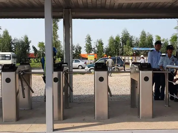 nguyên lý hoạt động của hệ thống kiểm soát ra