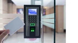 Kiểm soát ra vào bằng thẻ từ TTZ