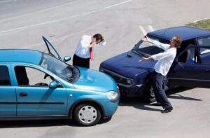 nguyên nhân khiến xe bị trầy xước